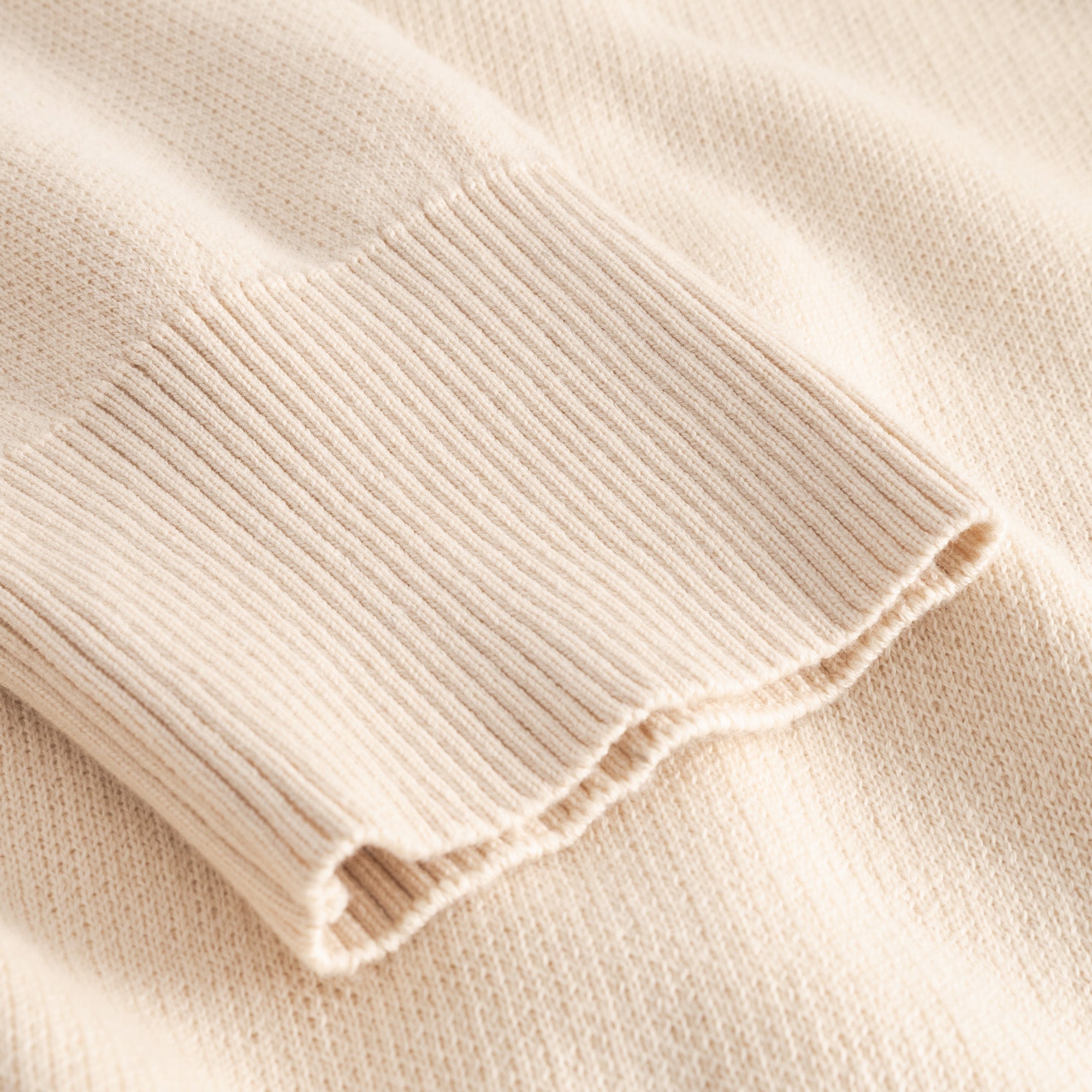 Jacquard-Strickjacke Vanilleweiß – Cardigan aus GOTS-zertifizierter Bio-Baumwolle