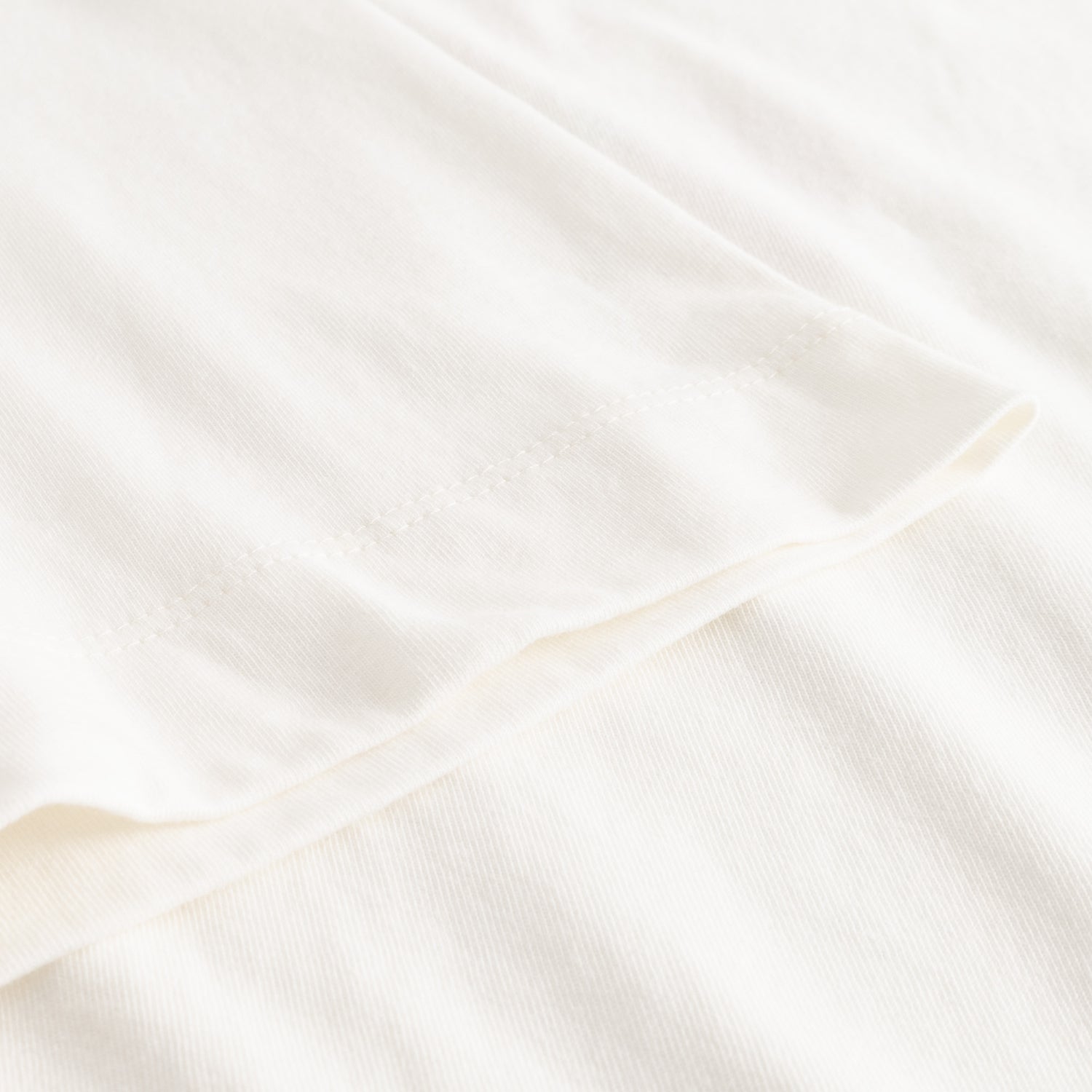 T-Shirt „Vadstena Tomato“ Off-White – Bio-Baumwolle Damen T-Shirt