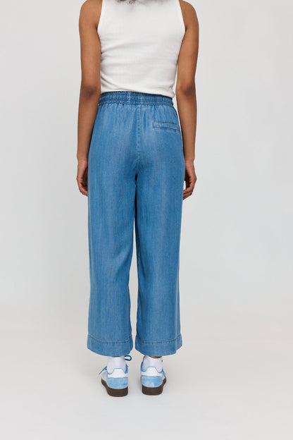 Wide Leg Denim Pants w Belt LENZING™TENCEL™ in dark blue wash – Jeans mit weitem Bein aus Viskose