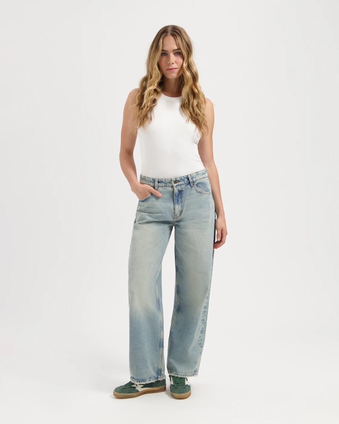 Lucy Loose Vintage Blue, High-Waist Barrel