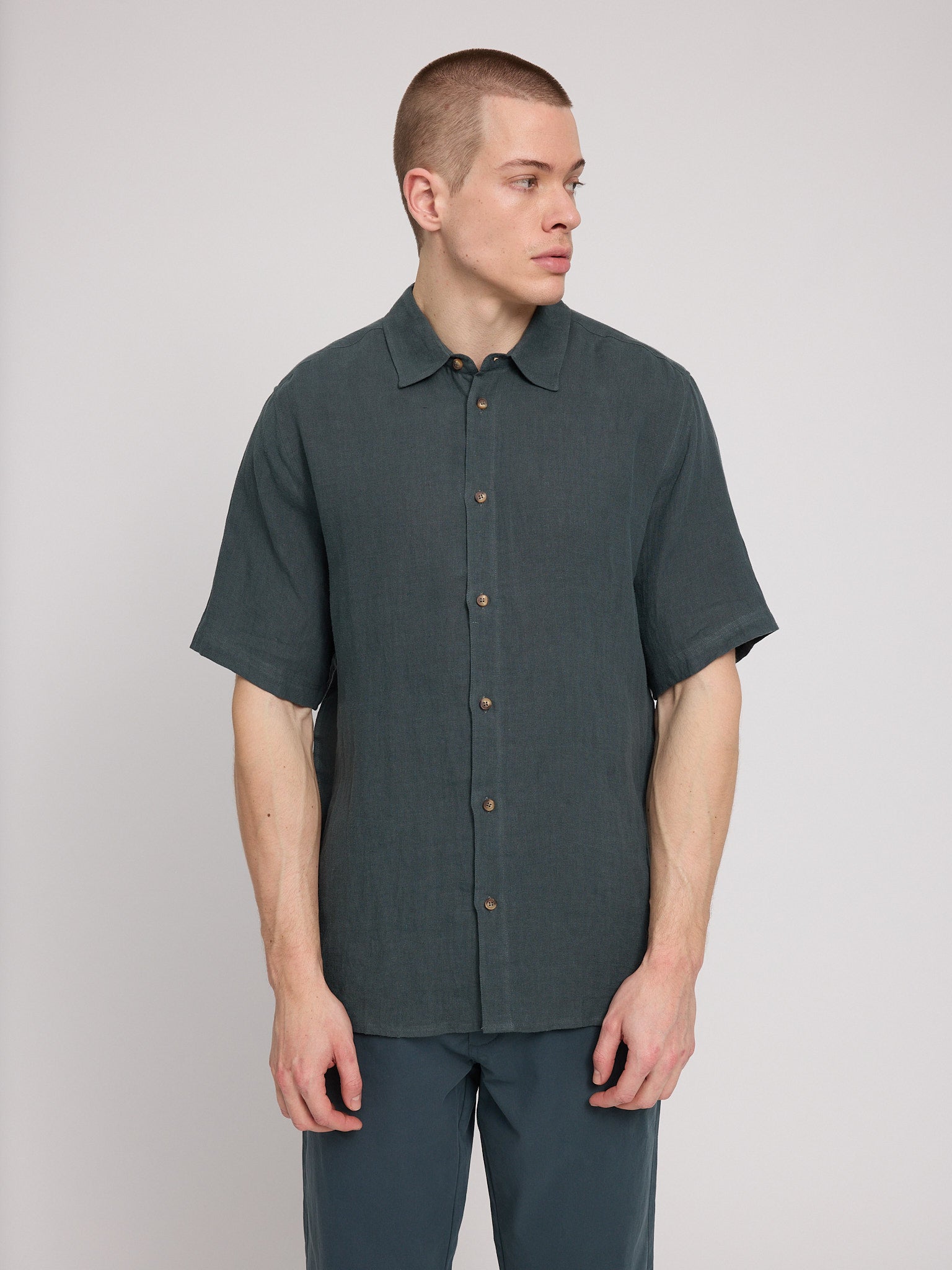 Shortsleeve Linen Shirt – Leichtes Leinenhemd für Sommer