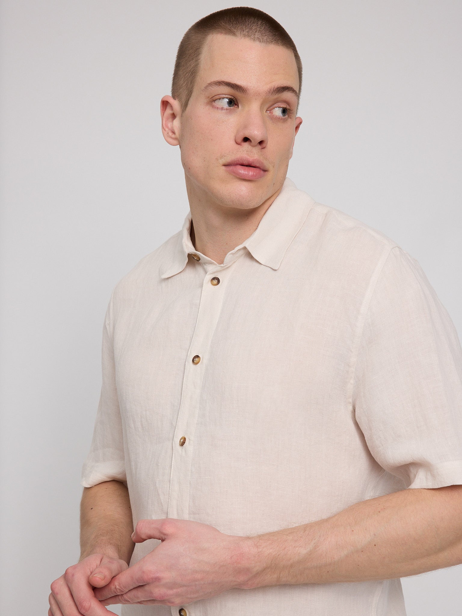 Shortsleeve Linen Shirt – Leichtes Leinenhemd für Sommer
