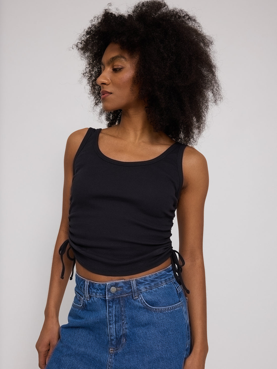 Tie Detail T-Shirt aus Bio-Baumwolle (GOTS)