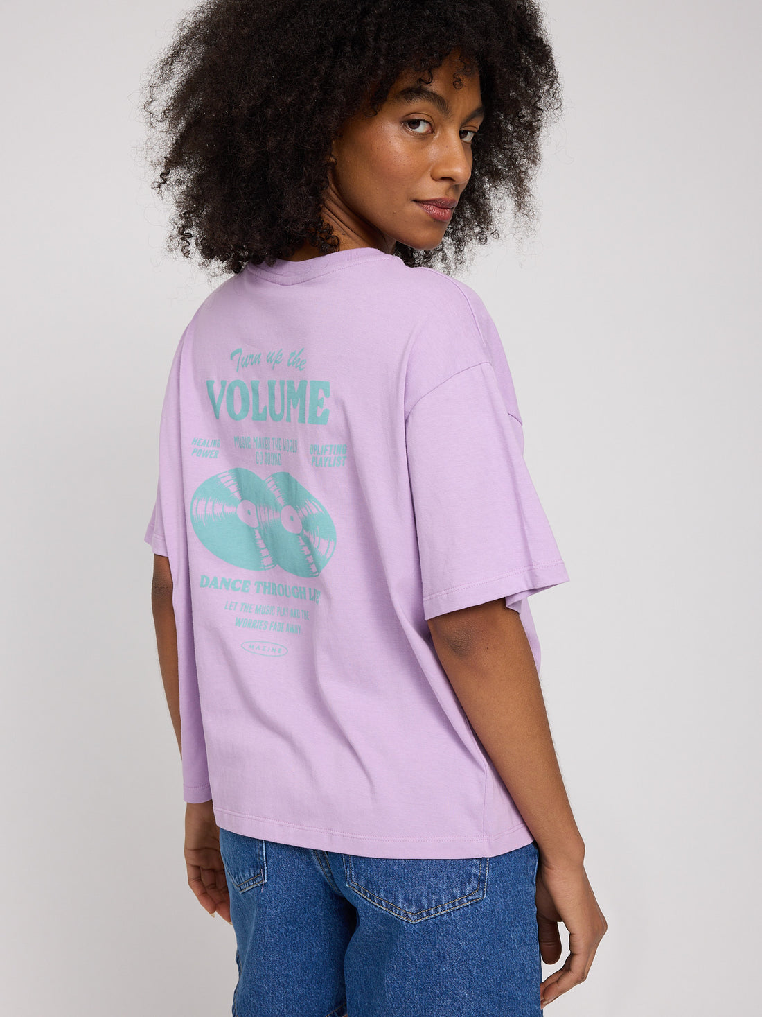 Oversized Back Print T-Shirt – Bio Baumwolle & Statement Design