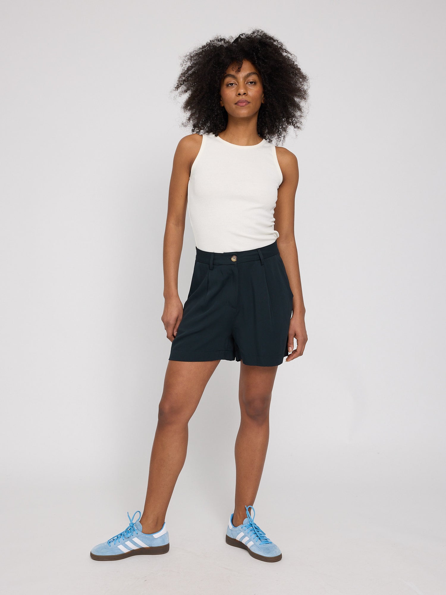 Pleated Viscose Shorts – Elegante Shorts aus ECOVERO™ Viskose