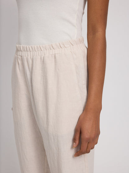 Straight Leg Linen Pants – Luftige Leinenhose für warme Tage