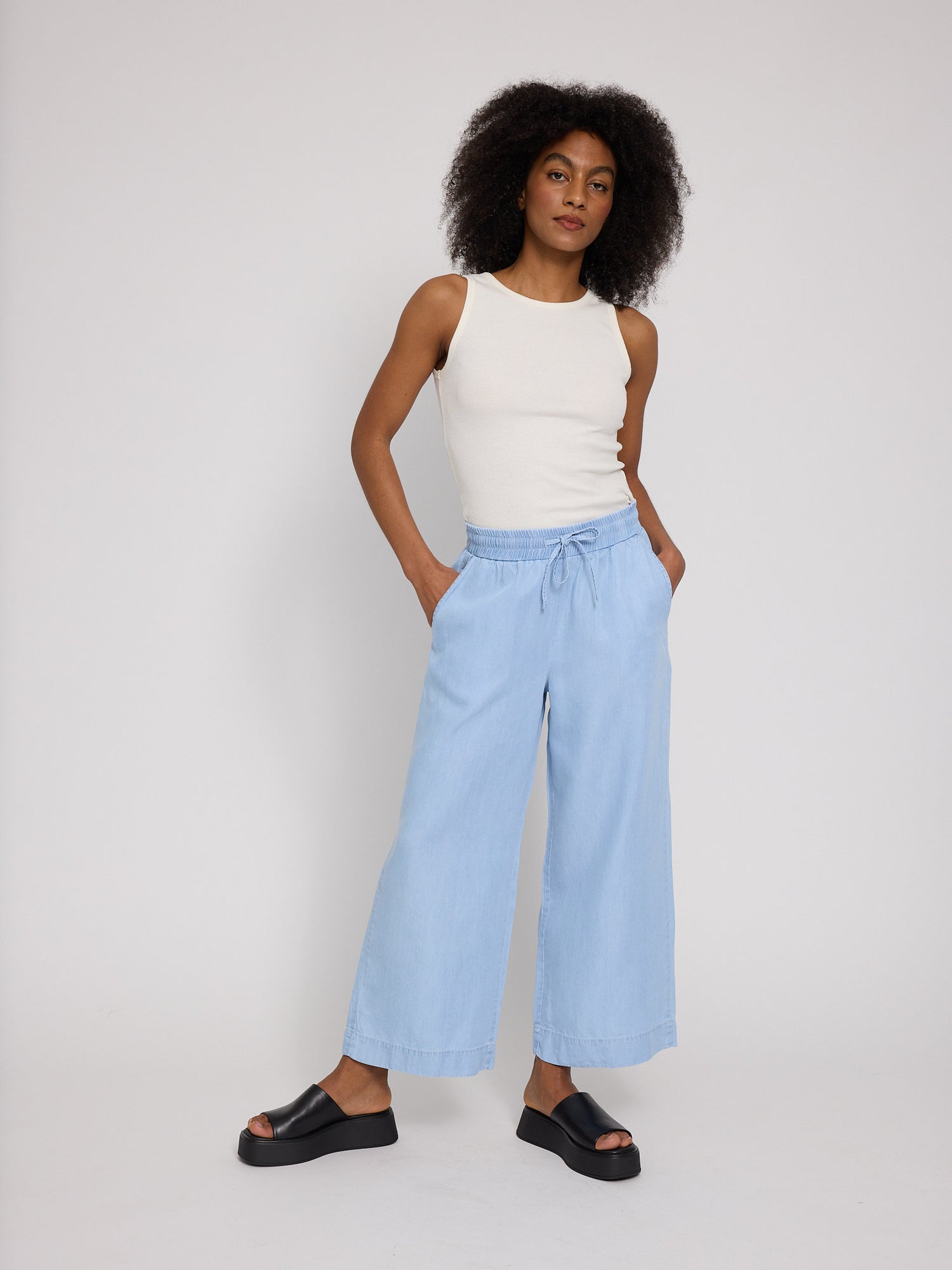 Wide Leg TENCEL™ Hose mit elastischem Bund