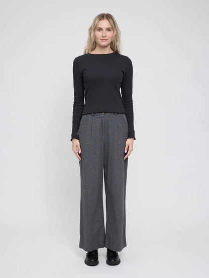 Mazine Babylock Hems Longsleeve – black