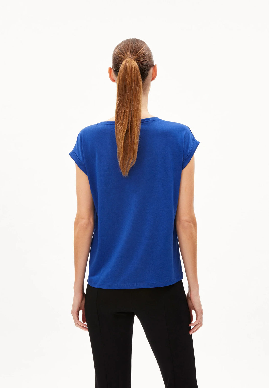 JILAANA T-SHIRT aus TENCEL™ Lyocell und Bio-Baumwolle