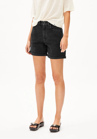 SHEAARI HIGH WAIST JEANS-SHORTS 100% recycelte Baumwolle