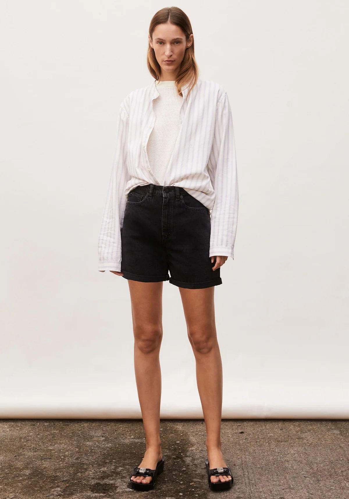 SHEAARI HIGH WAIST JEANS-SHORTS 100% recycelte Baumwolle