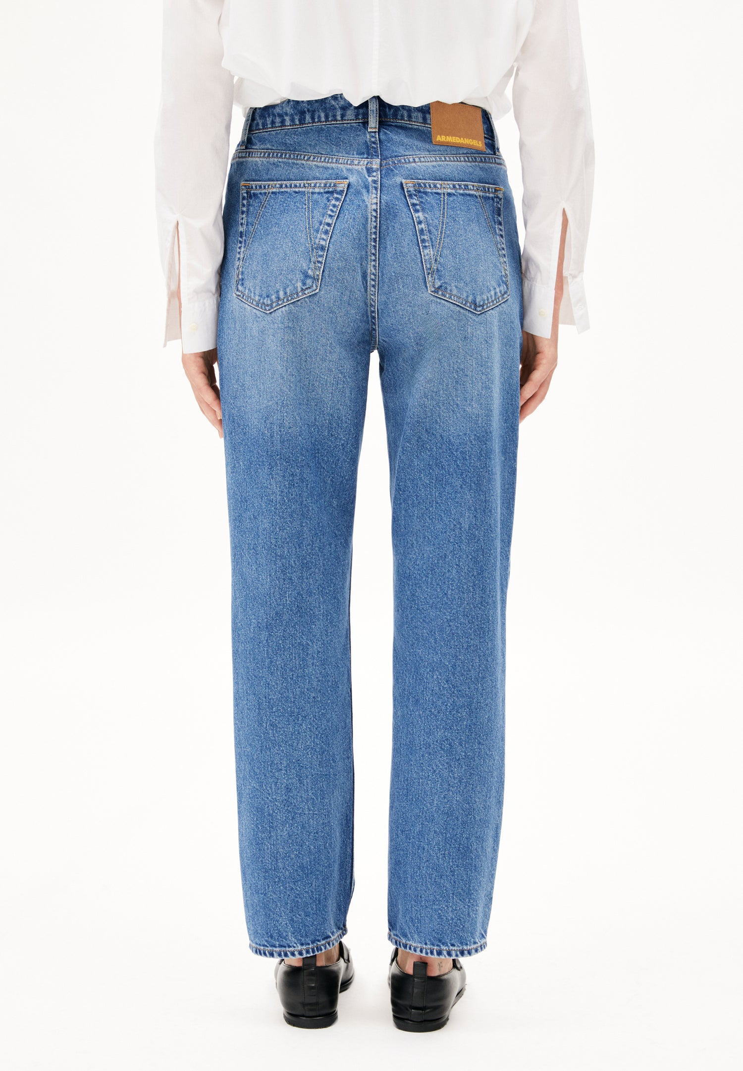 AAIKALA STRAIGHT JEAN