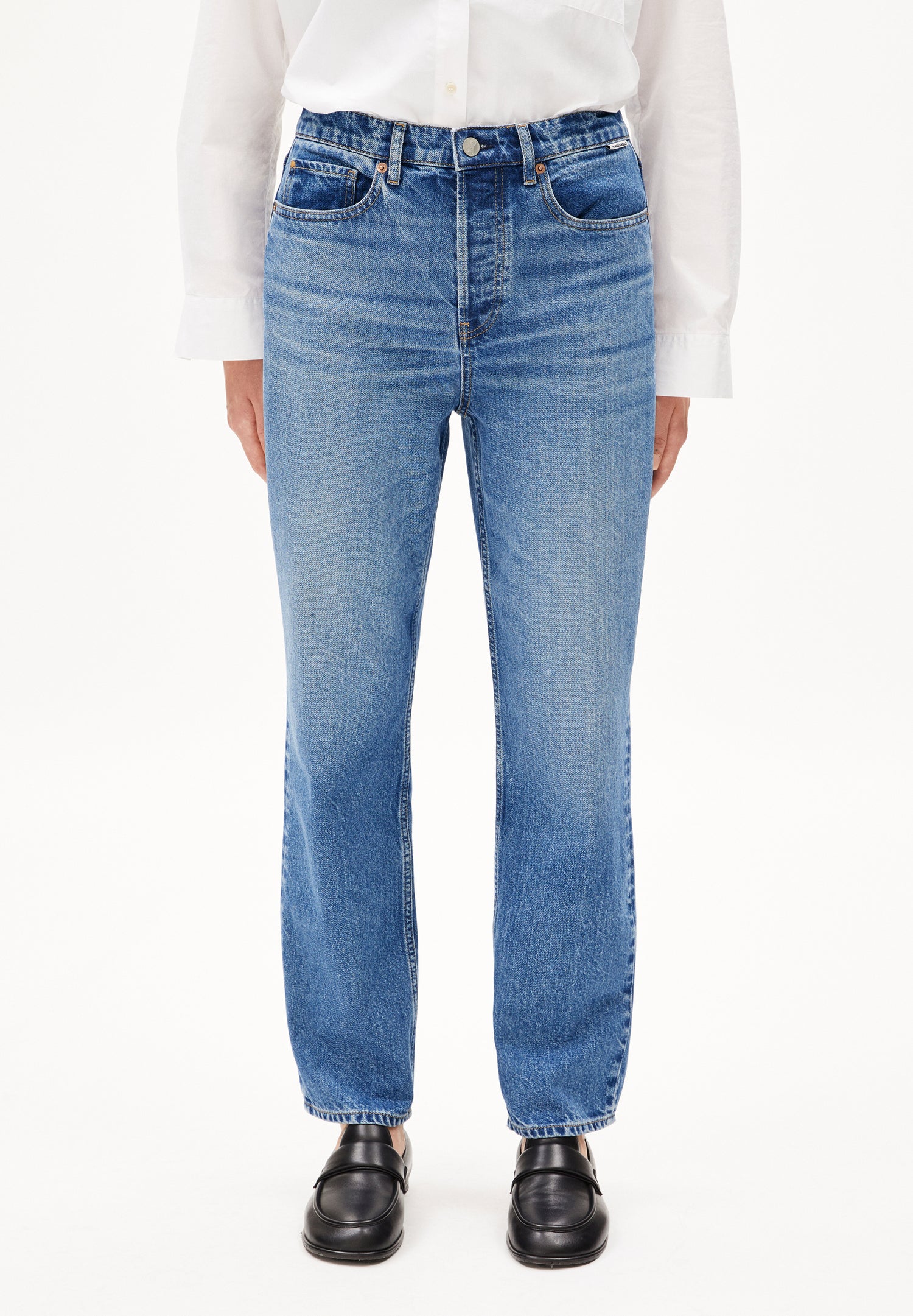 AAIKALA STRAIGHT JEAN