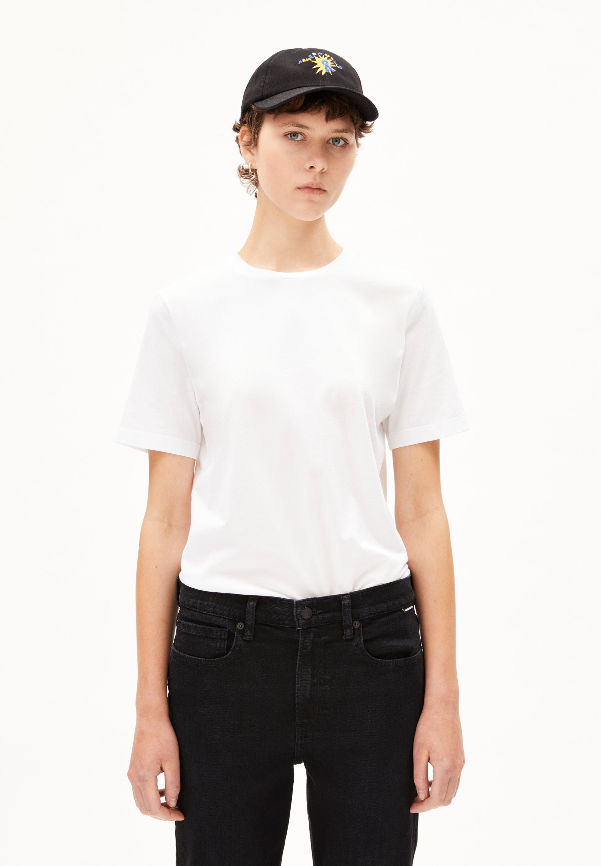 LUALAA T-SHIRT aus Bio-Baumwolle – Regular Fit