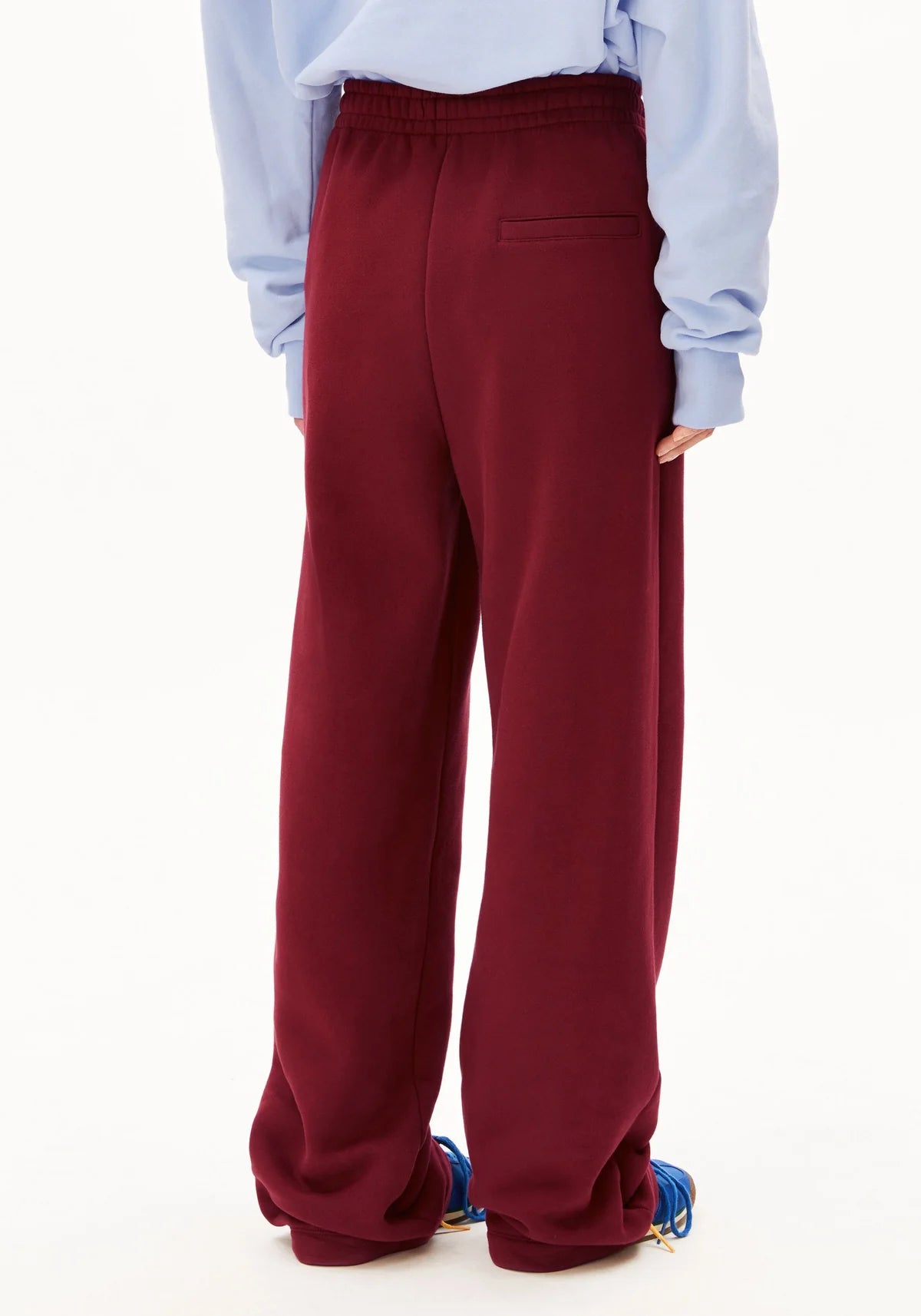 ICONIC ≈ IVAARA SWEATPANT