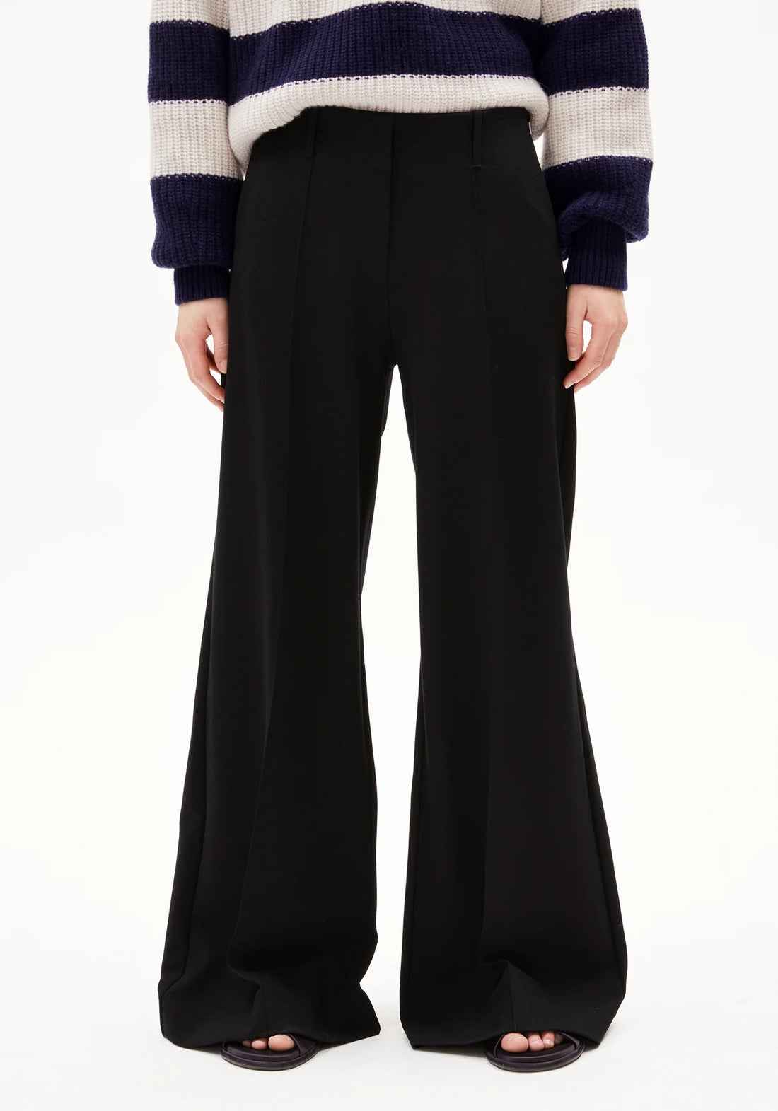 MAEVAA Jerseyhose aus LENZING™ ECOVERO™ Viskose Mix