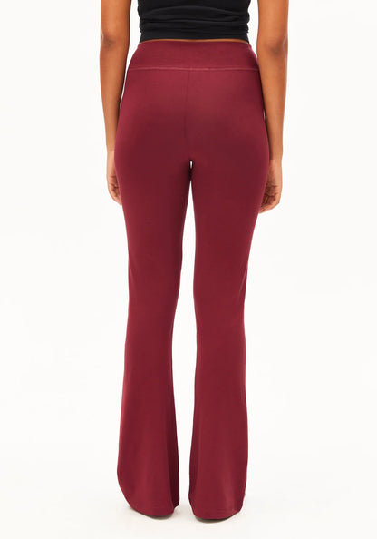 Rehmaa Leggings – Velvet Red