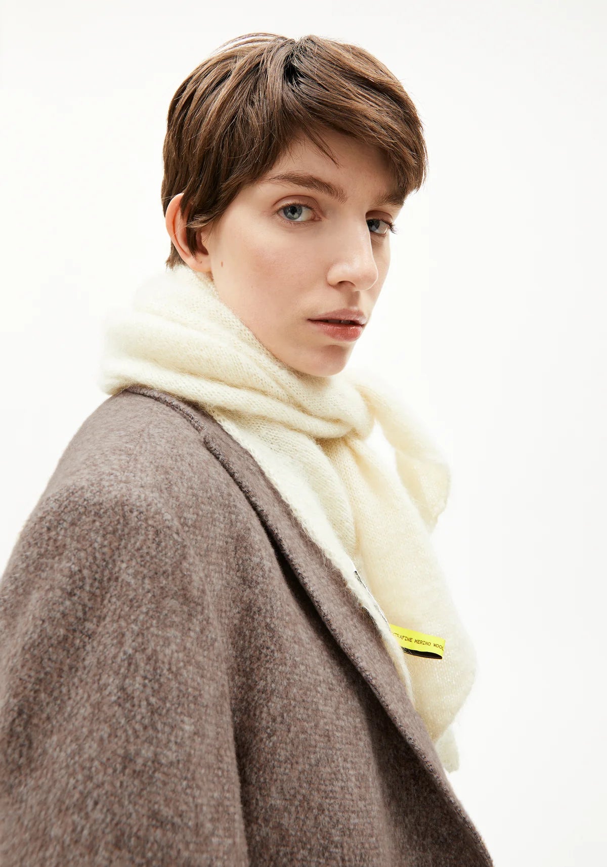 BRYANAA  Schal aus Mohair-Woll Mix