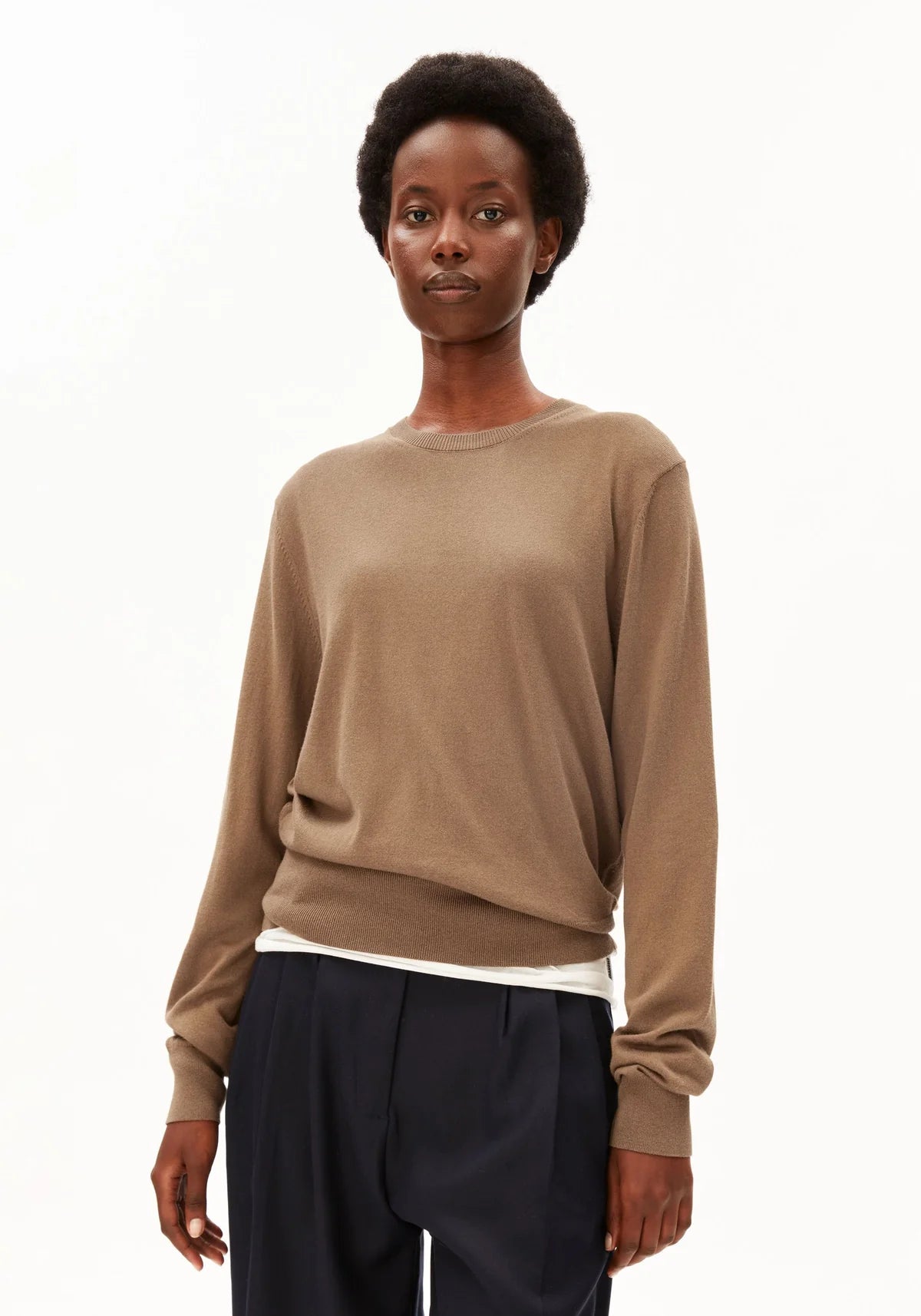 FINE KNIT SWEATER