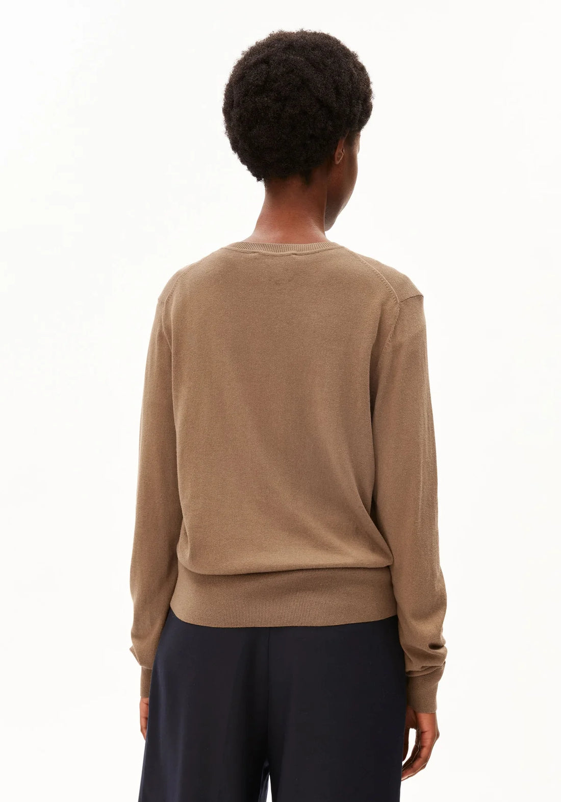 FINE KNIT SWEATER