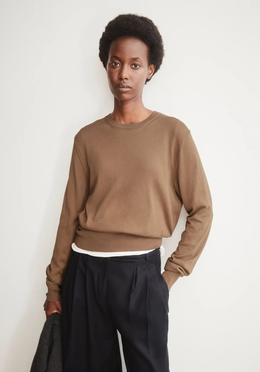 FINE KNIT SWEATER