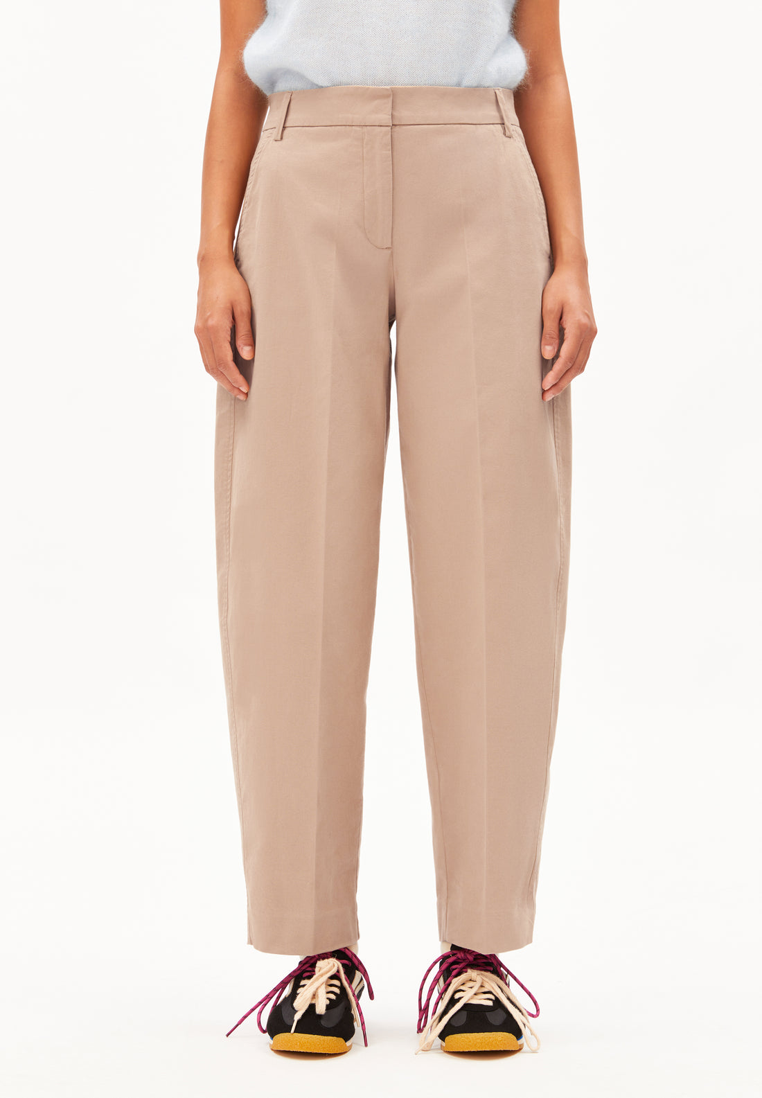 BARREL LEG TWILL PANT aus Bio Baumwolle