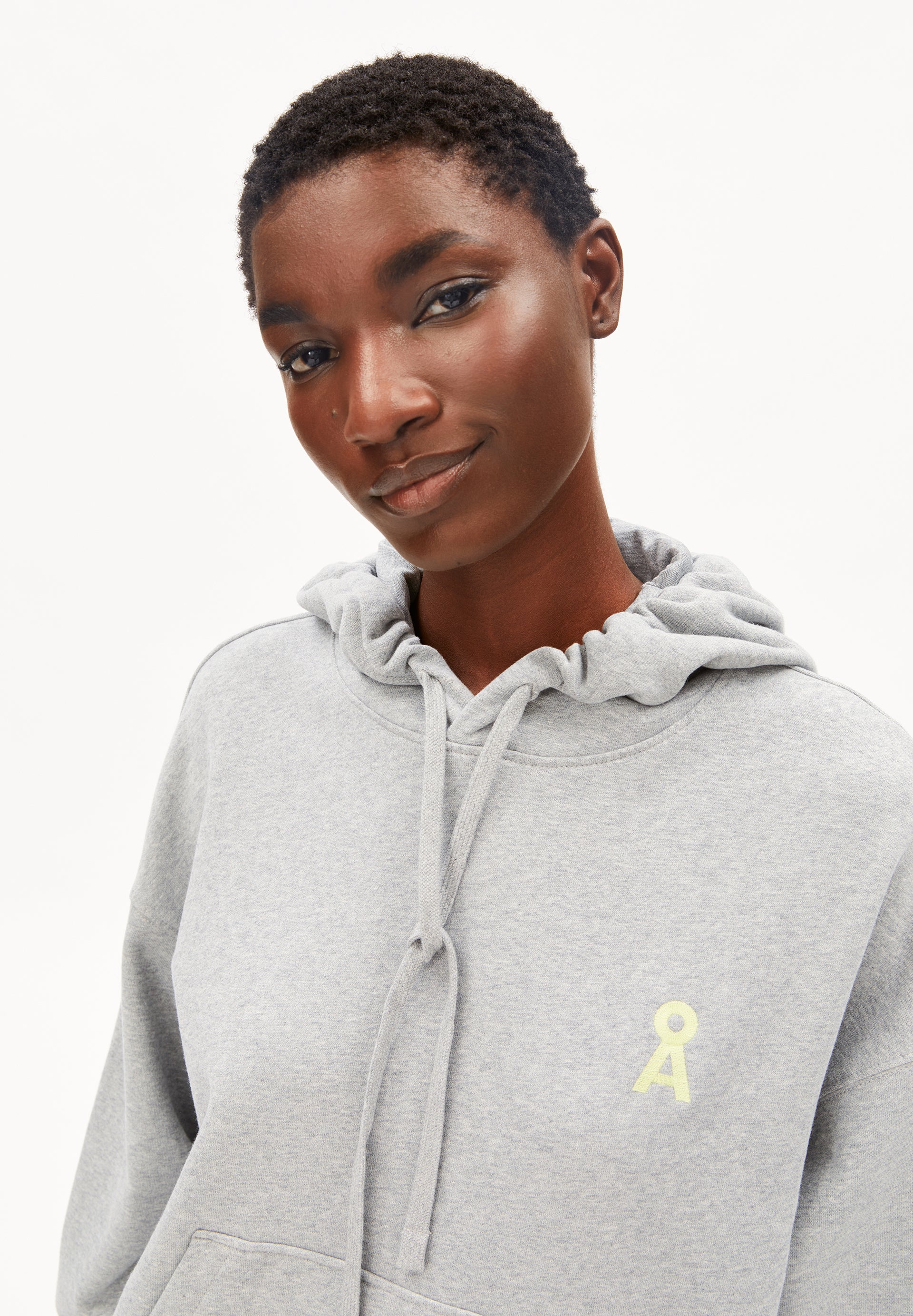 FRANCISARAA DIFFERENCE SWEATHOODIE  100% Bio-Baumwolle