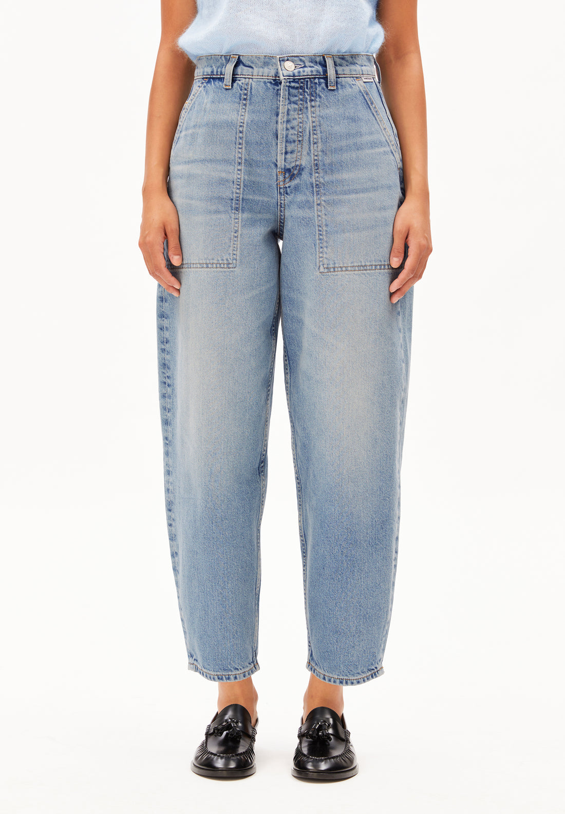 BAARLY CARPENTER BARREL JEANS