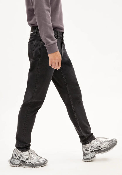 AARJO TARPA TAPERED JEAN