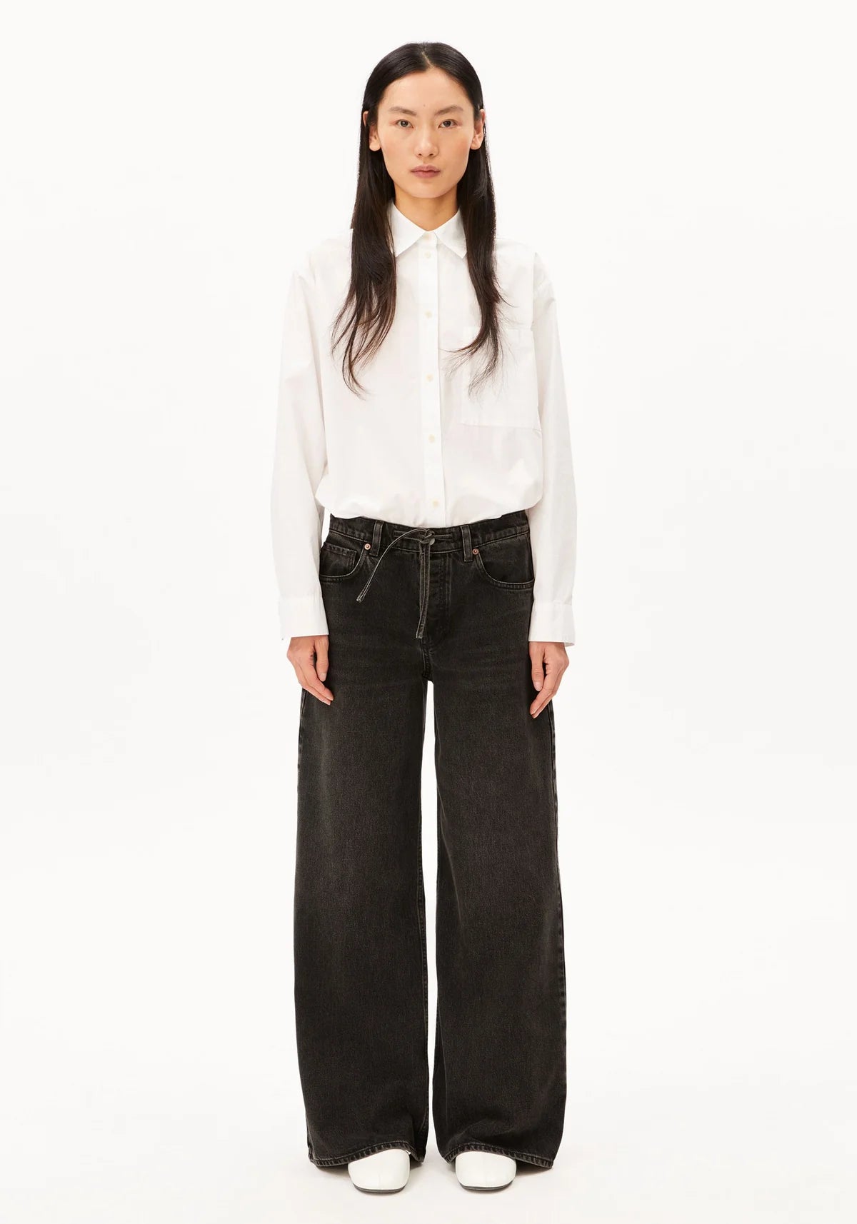 ASTRAEAAS MID WAIST WIDE JEAN