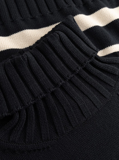 Gestreifter Strickpullover mit Rolkragen aus Bio-Baumwolle