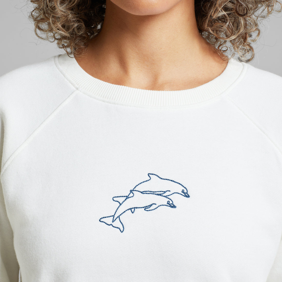 Sweatshirt Ystad mit doppelter Delfin Stickerei