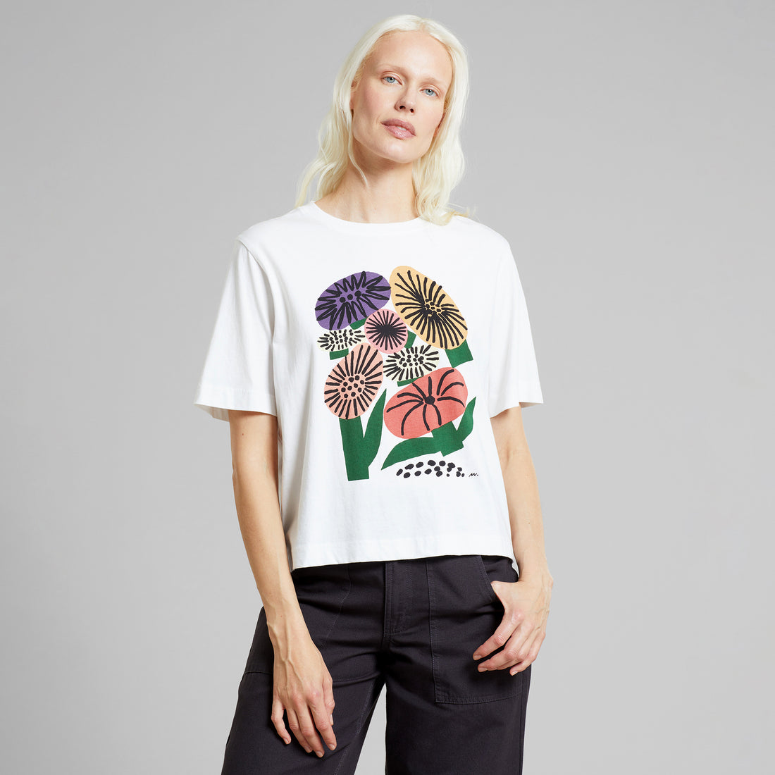 T-Shirt Vadstena mit Memphis Flowers Print