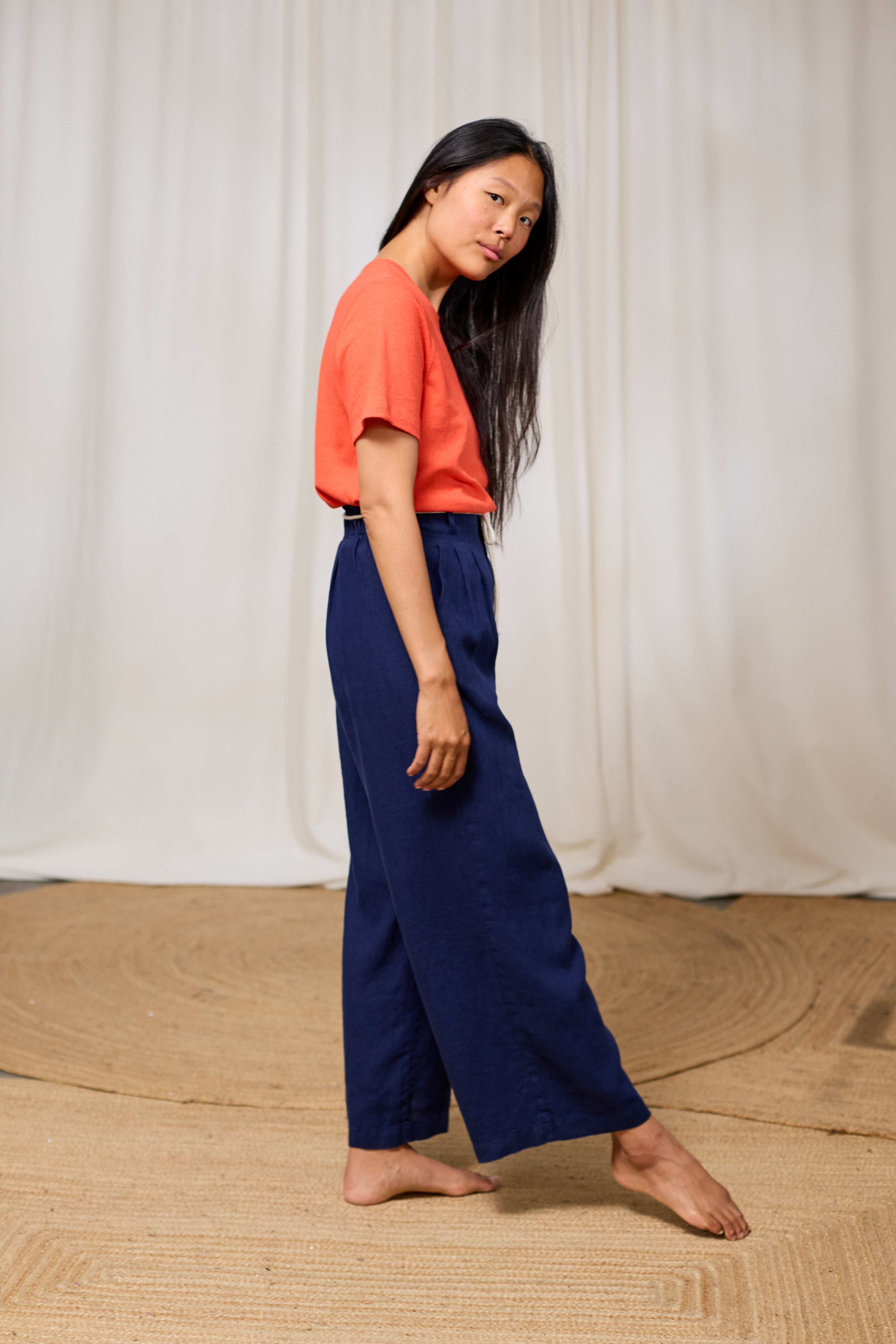 Leinenhose mit weitem Bein aus 100 % Leinen