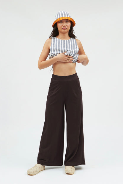 Palau Pants in Black