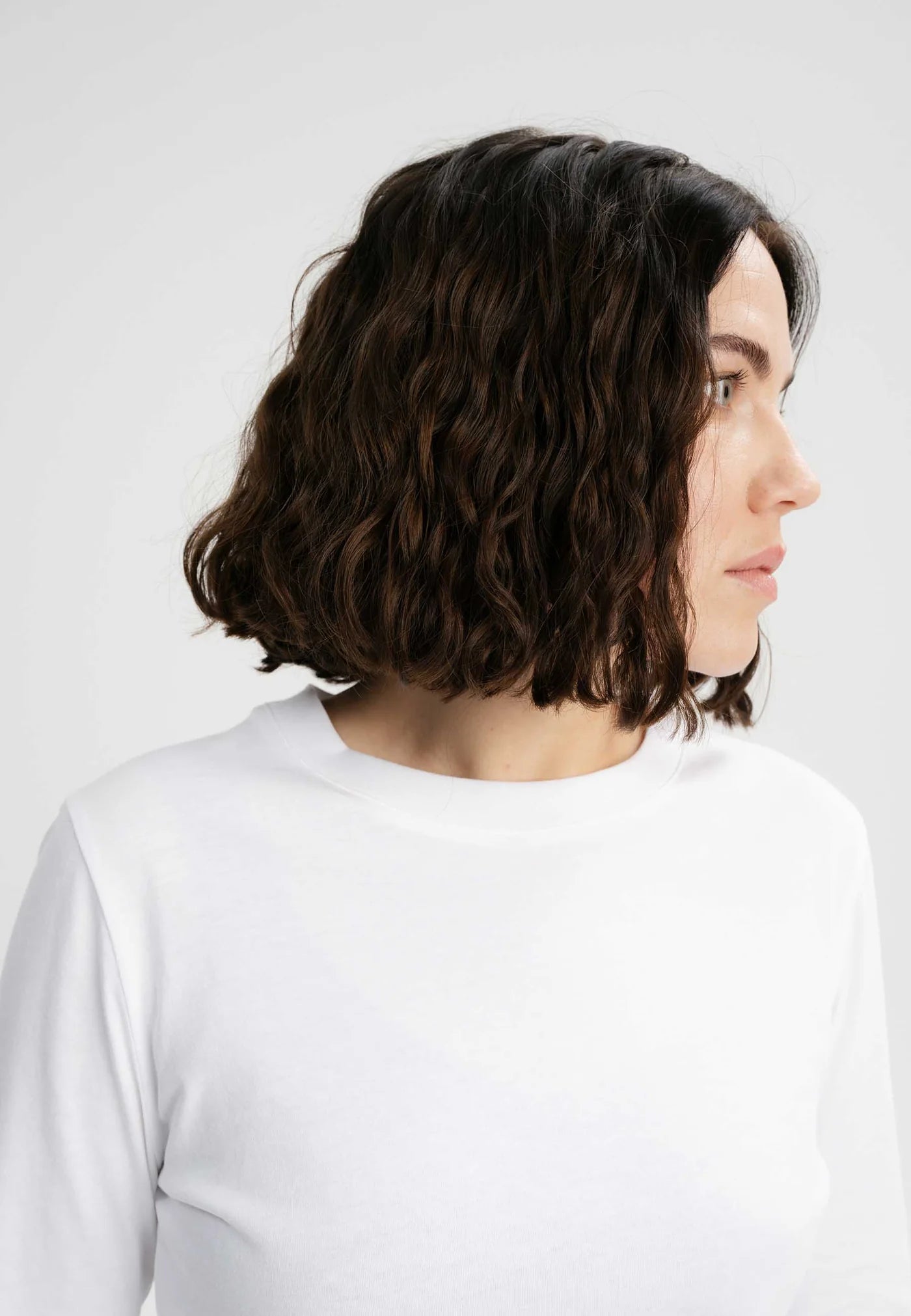 Basic Langarmshirt DHIVYA weiß