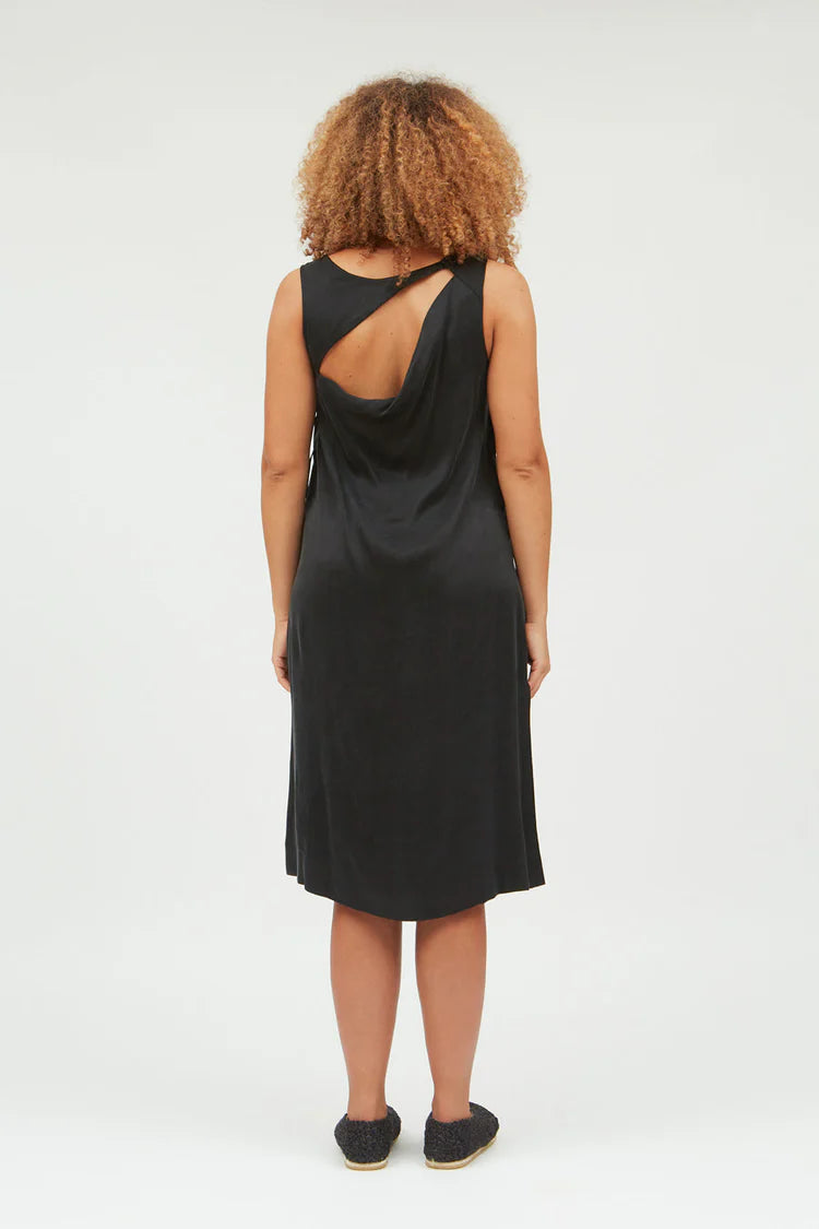 Besos Dress in Black