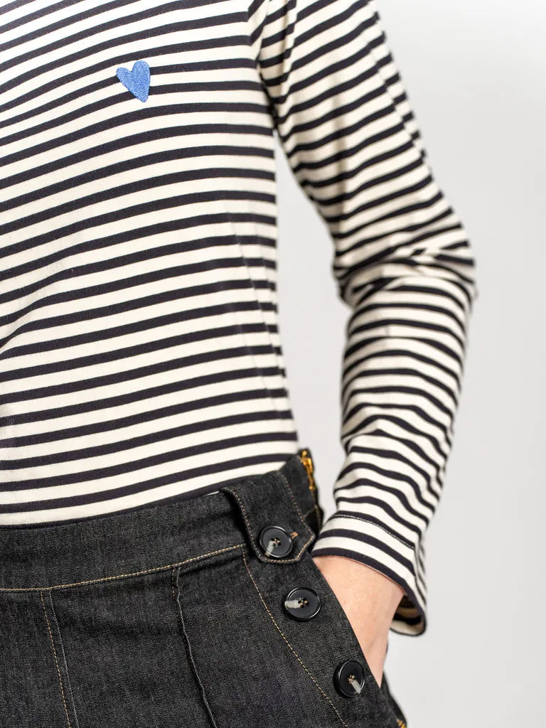 LONGSLEEVE ICONIQUE mit Stickerei aus Bio-Baumwolle