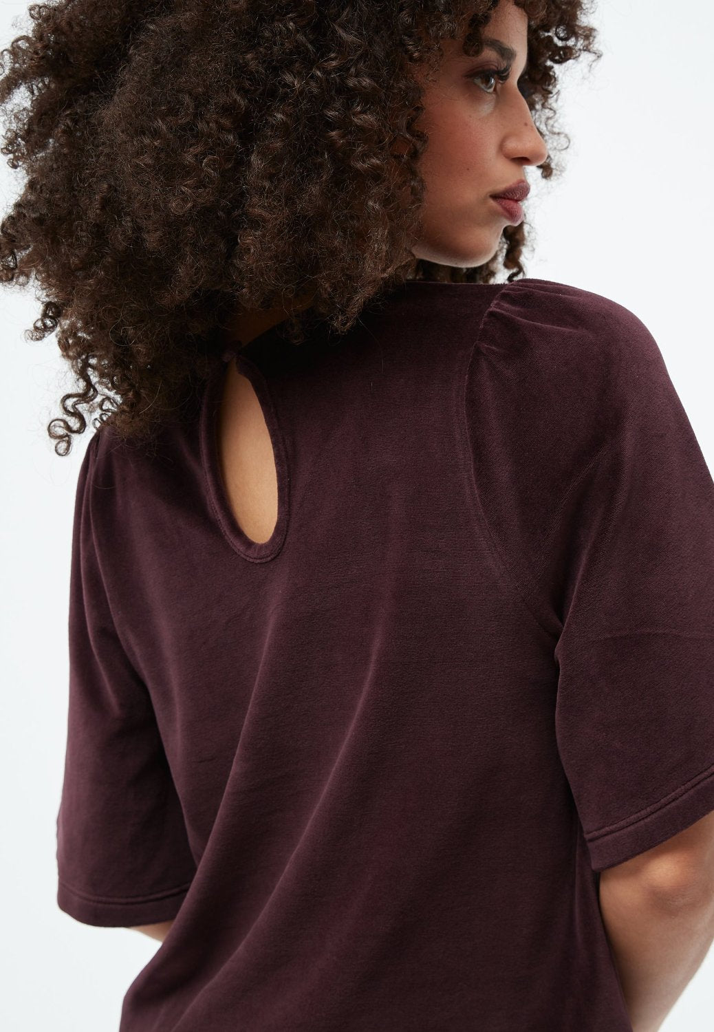 GBJanka in Midnight Plum – Shirt aus weichem Samt