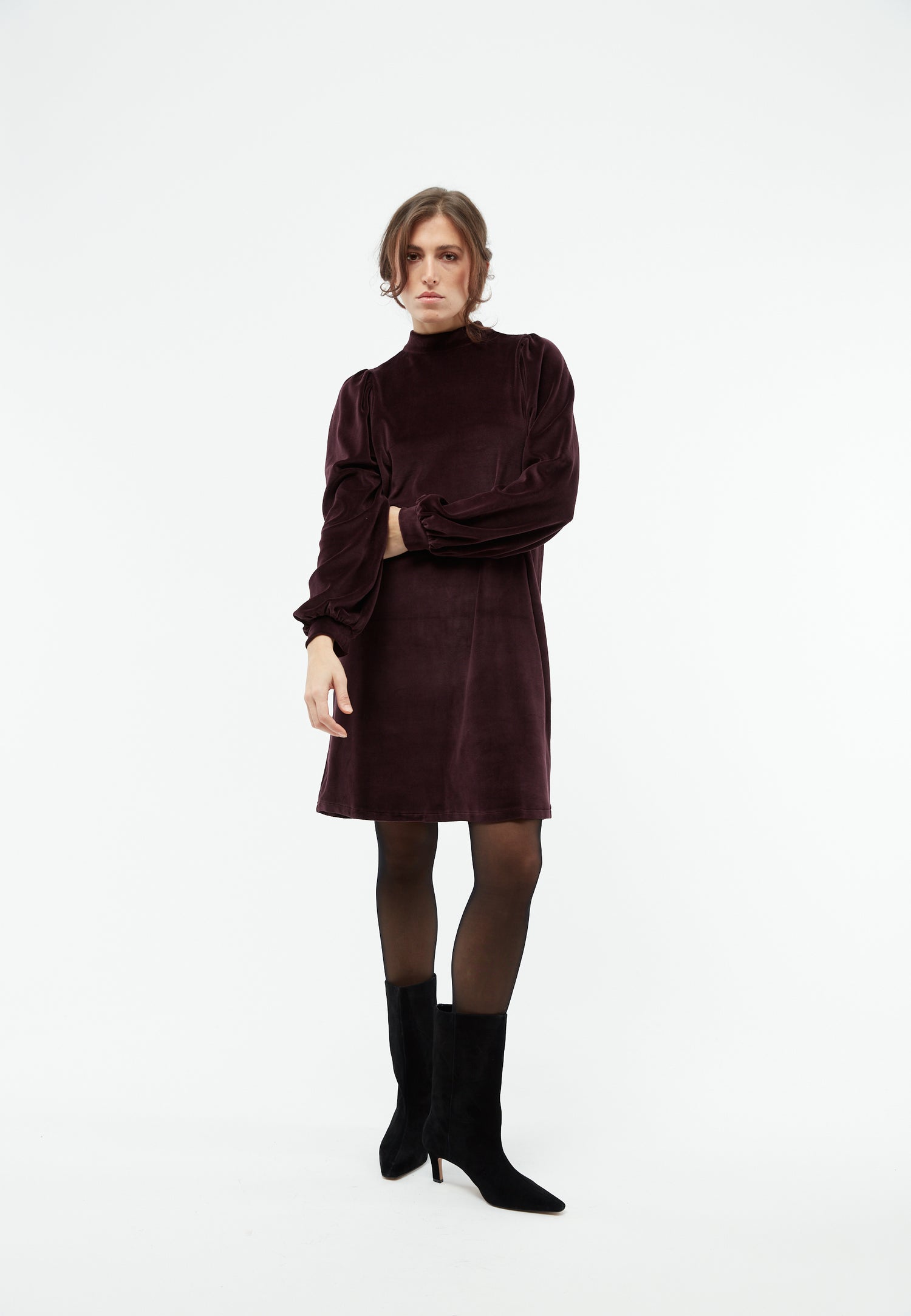 GBGesa in Midnight Plum – Kleid aus weichem Samt