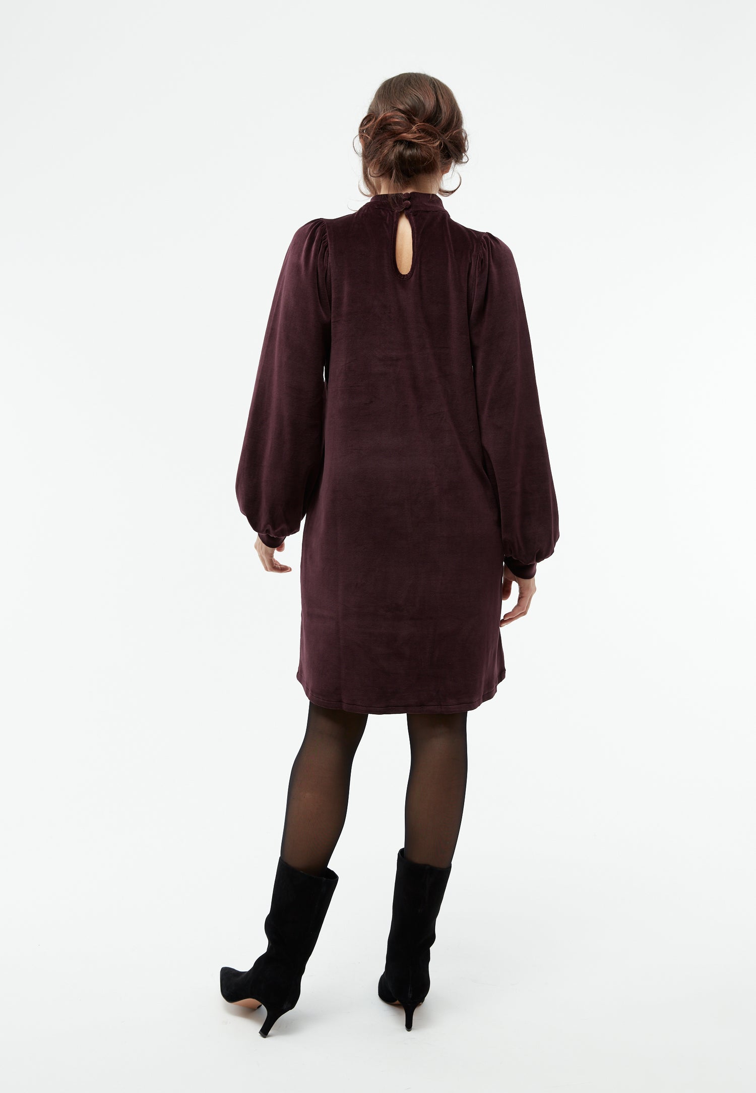 GBGesa in Midnight Plum – Kleid aus weichem Samt