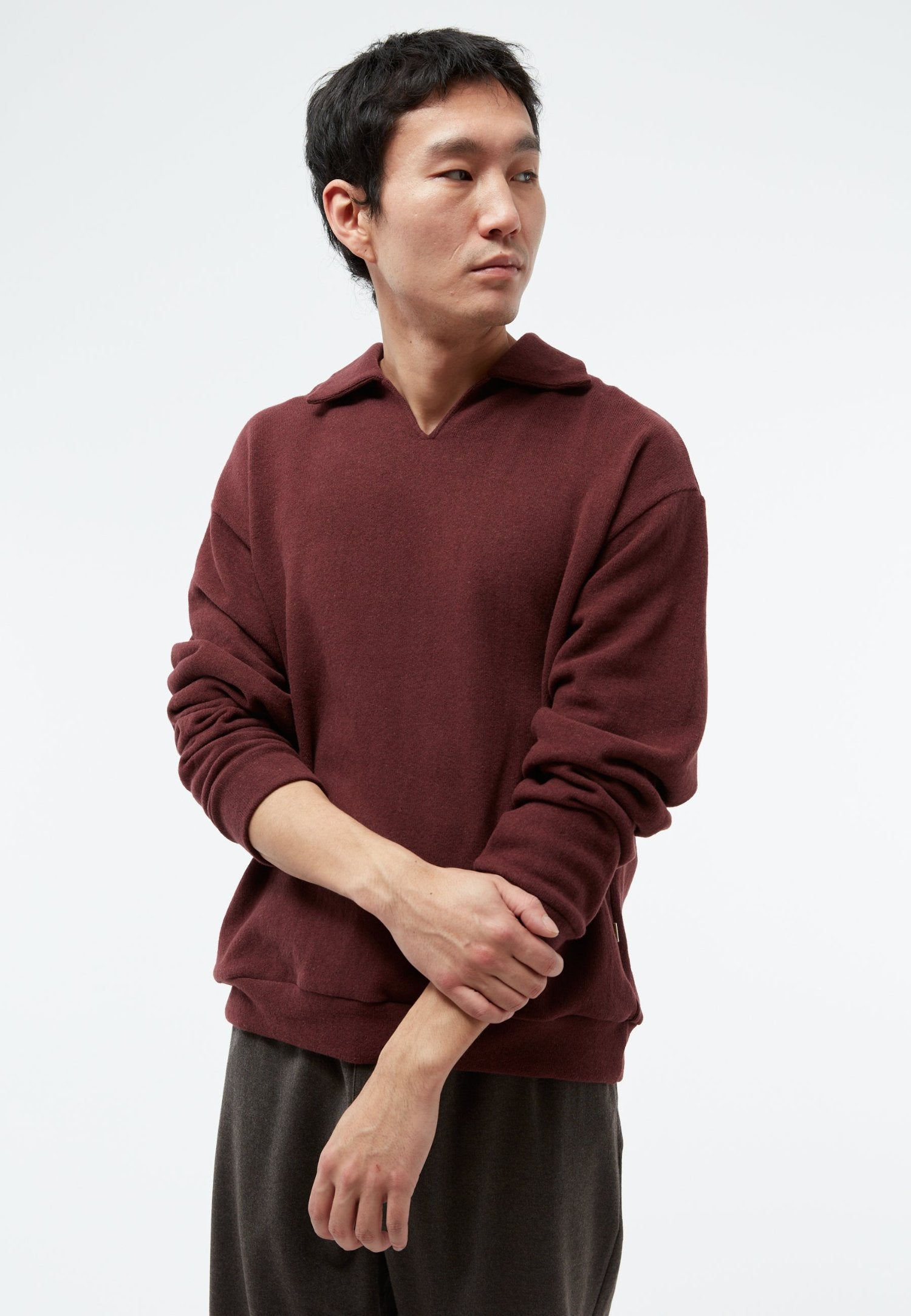 GBBela in Aubergine – Pullover mit V-Ausschnitt und Kragen