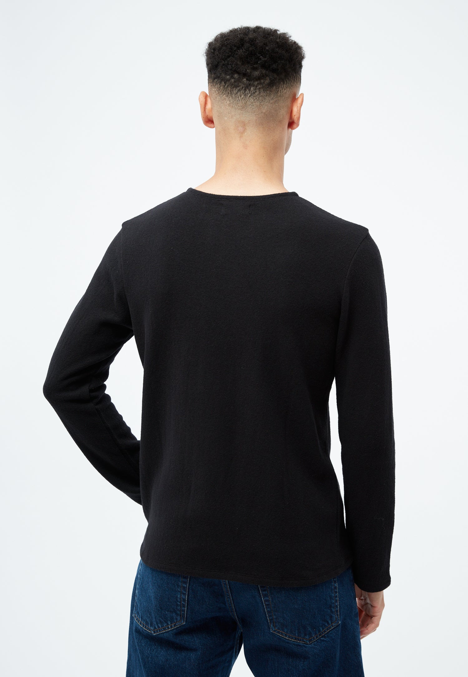 GBIan in Black – lässiger Pullover