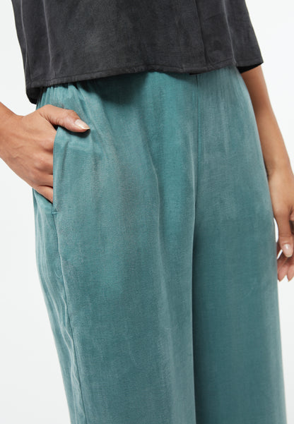 TENCEL™ Hose in Graphit-Grün – Weite Damenhose aus 100% Lyocell