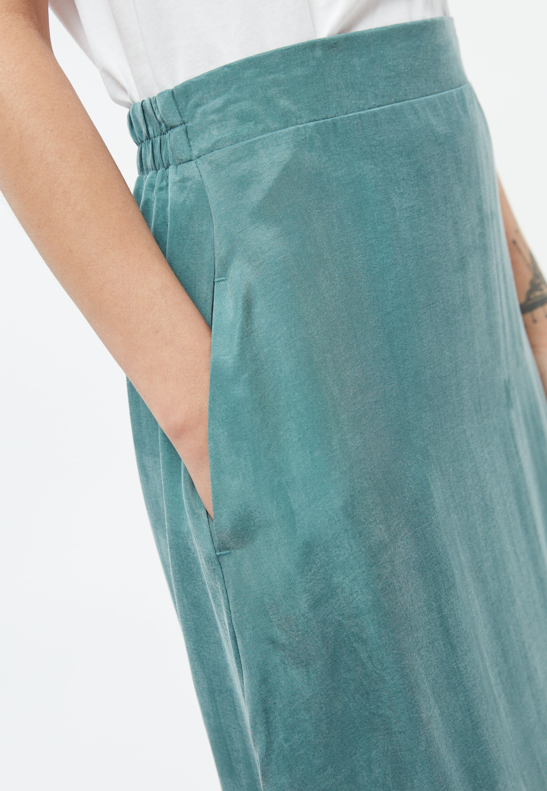 Midi Rock aus 100% TENCEL™ Lyocell – Graphit-Grün