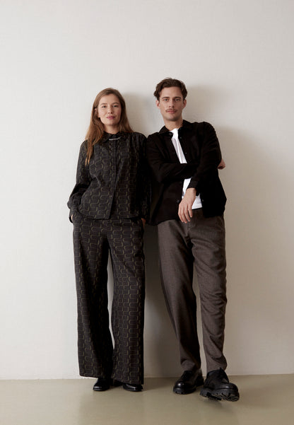 Weite Hose GBMARLA aus TENCEL™ mit Peach-Effekt - Black / Dark Khaki (Waves)