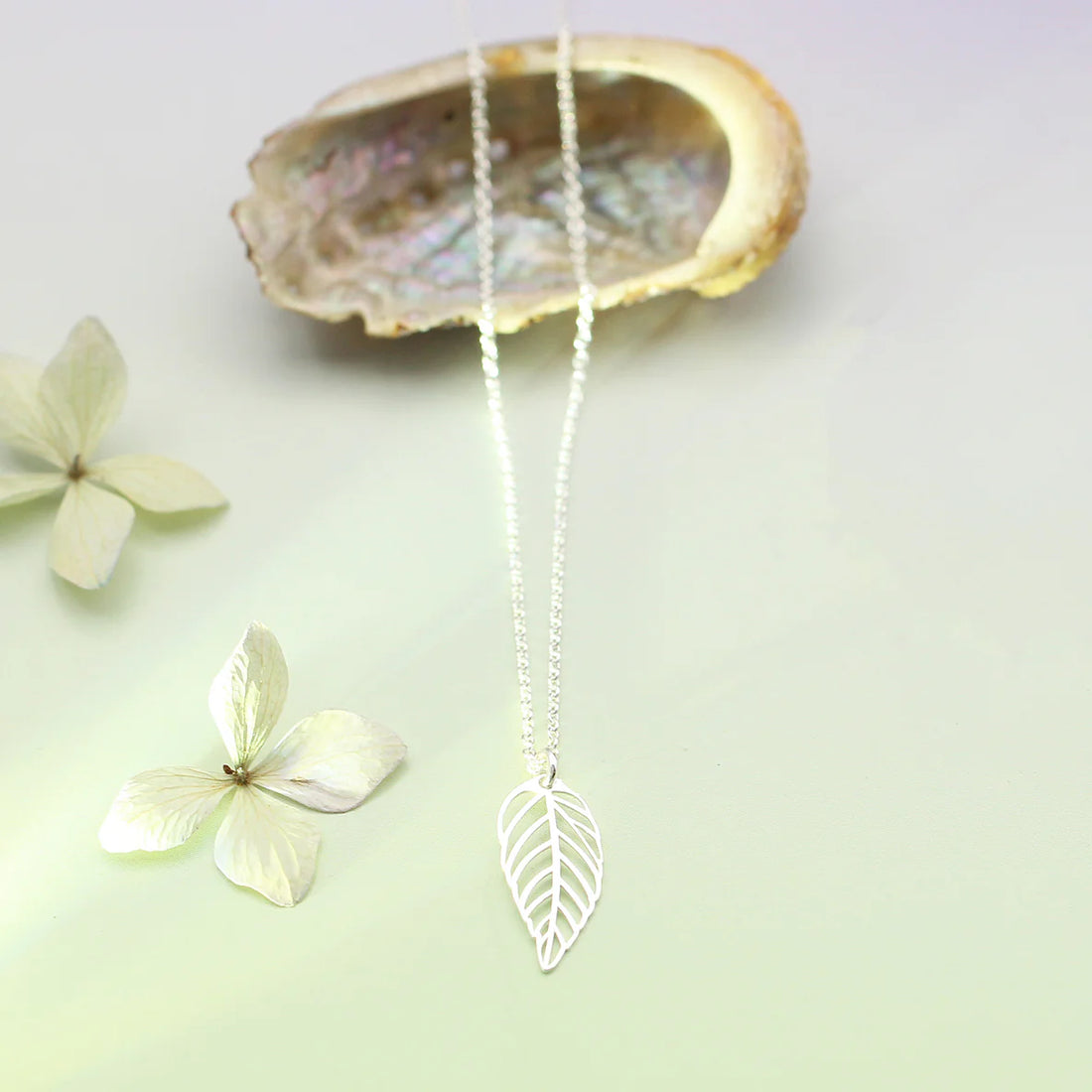 Kette "Cut Out Leaf" silber