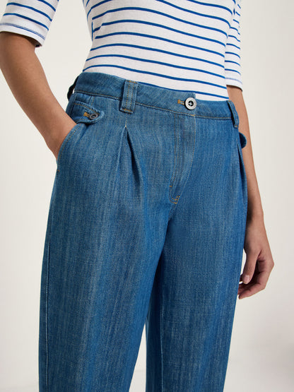 Jeans mit Bundfalte aus Bio-Baumwolle (GOTS)