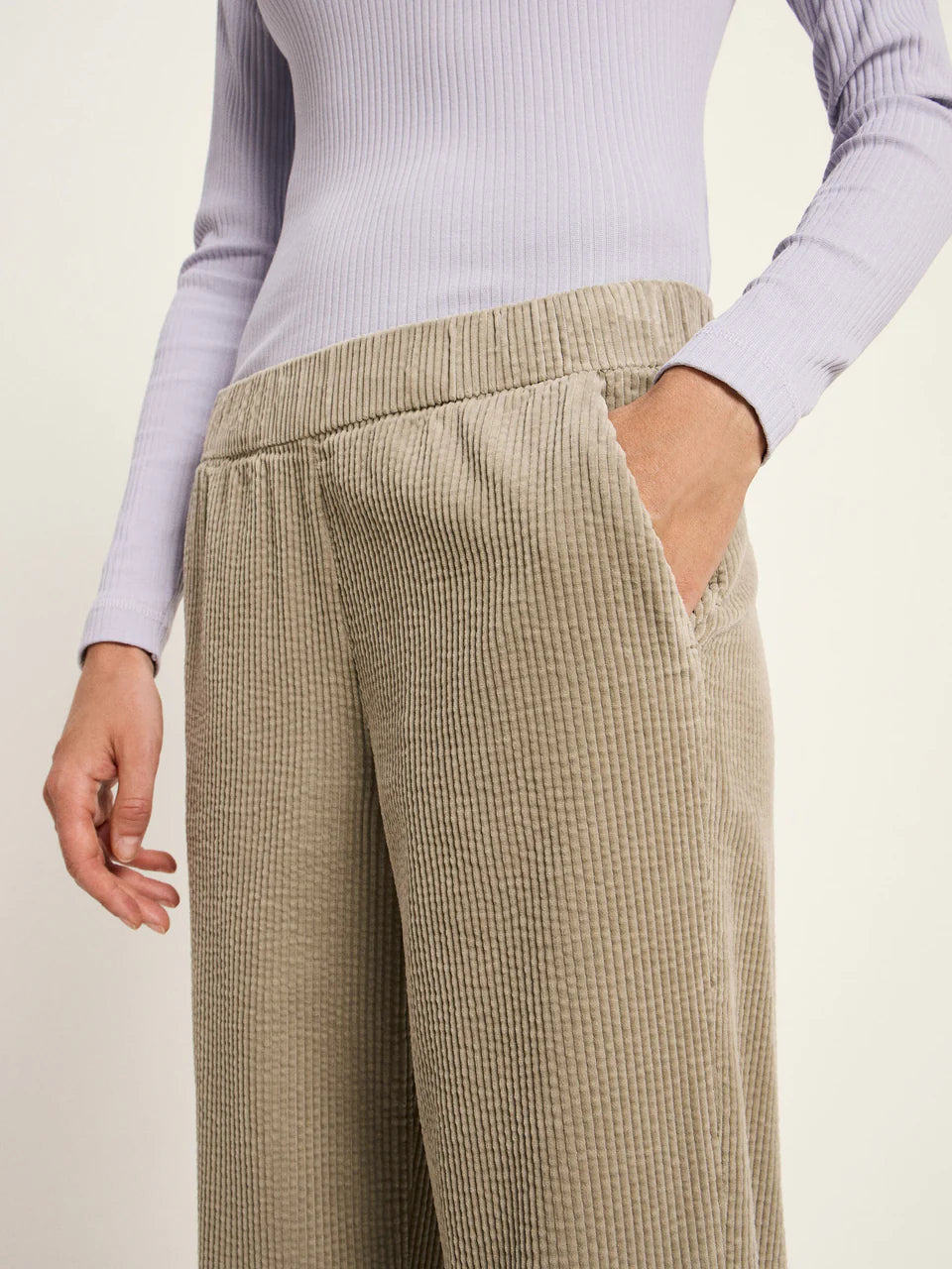Kord Hose mit Gummizug (GOTS) aus Bio-Baumwolle