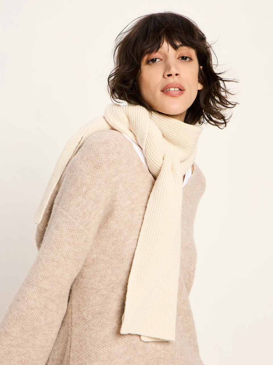 Pullover mit V-Ausschnitt aus Alpakawolle und Schurwolle